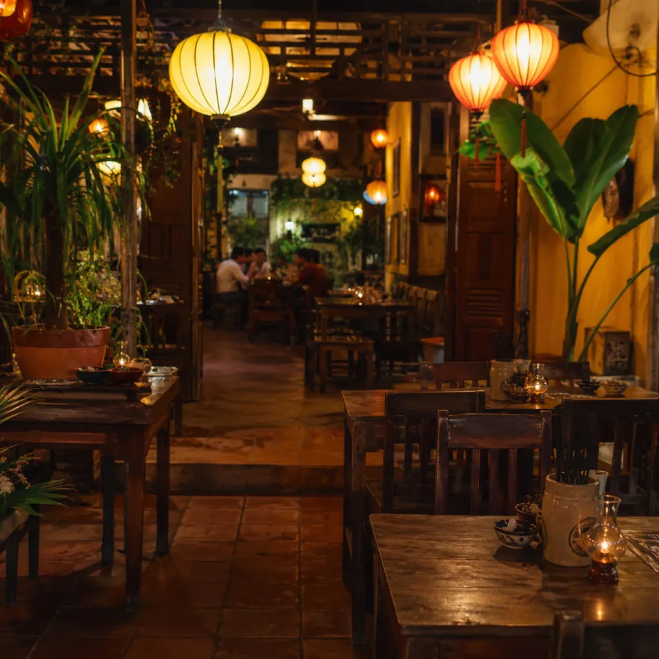 Bàn ăn tại Đỗ Ngọc Quốc